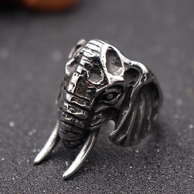 Goth Style Elephant Ring With Long Teeth - Silver | GothReal