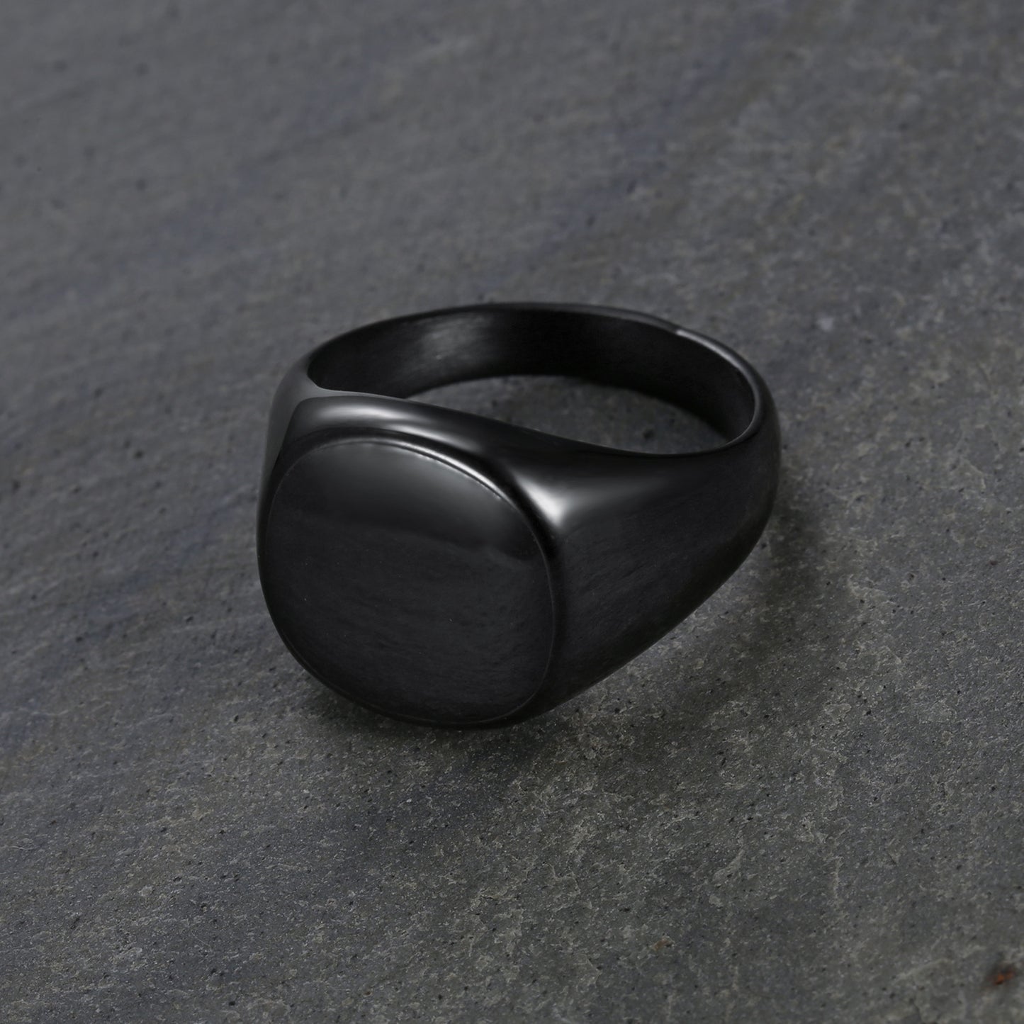 Goth Style Round Simple Ring - Black | GothReal