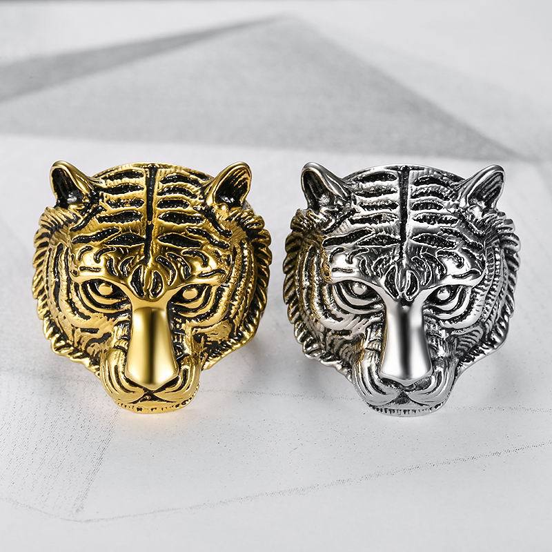 Goth Style Tiger Head Ring - Silver | GothReal